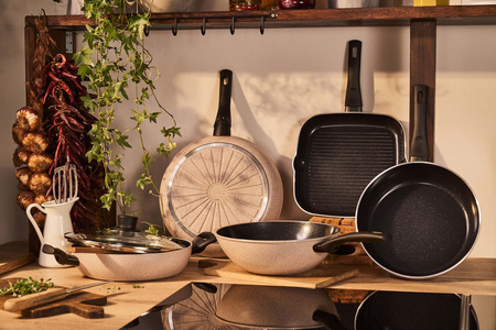 BALLARINI LEDRO Patelnia grillowa 28 cm