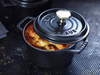 STAUB MINI COCOTTE Mini garnek żeliwny okrągły 250 ml, czarny