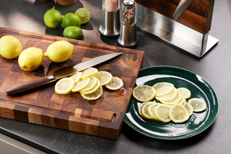 GEFU ENNO Deska z drewna orzechowego 44 x 30 cm