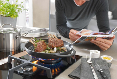 STAUB Okrągła patelnia żeliwna grillowa z dwoma uchwytami 26 cm, grafitowy