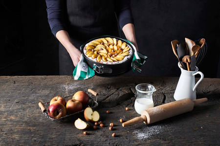 BALLARINI PATISSERIE Klasyczna, okrągła forma do pieczenia ciast 26 cm