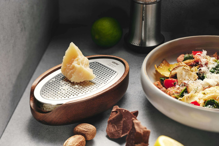 GEFU PARMEZO Tarka do parmezanu