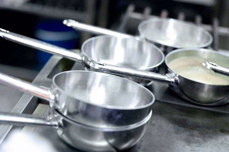 DEMEYERE APOLLO 7 Rondelek stożkowy 1 ltr