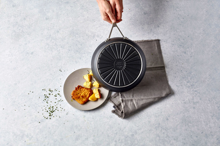 DEMEYERE ALU INDUSTRY 3 Patelnia płytka z powłoką Ceraforce 20 cm