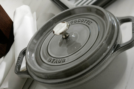 STAUB LA COCOTTE Garnek żeliwny okrągły 800 ml, grafitowy