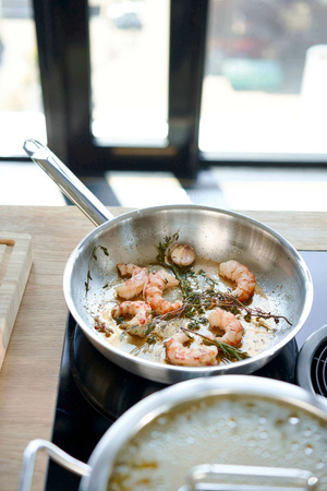 ZWILLING PRO Patelnia stalowa głęboka 28 cm