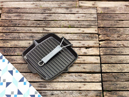 STAUB Kwadratowa patelnia żeliwna grillowa 24 cm, czarny