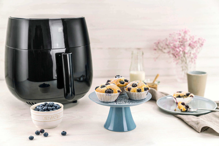 ZWILLING ENFINIGY Frytkownica beztłuszczowa 4 ltr, czarny