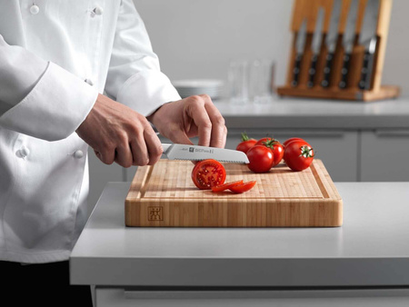 ZWILLING PRO Nóż uniwersalny z ząbkami 15.1 13 cm