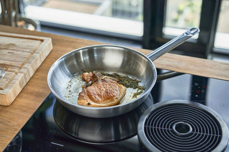 ZWILLING PRO Patelnia stalowa płytka 20 cm