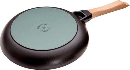 STAUB Patelnia żeliwna z drewnianym uchwytem 28 cm