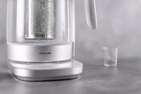 ZWILLING ENFINIGY Czajnik elektryczny z wkładem do herbaty 1.7 ltr, biały