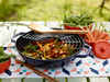 STAUB Wok żeliwny z pokrywką 30 cm, niebieski