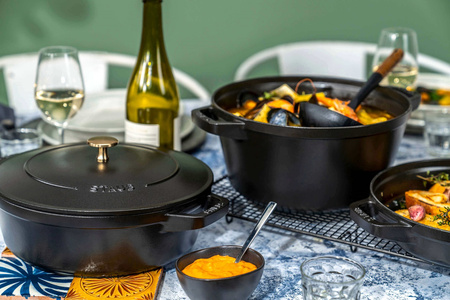 STAUB Zestaw 3 naczyń + pokrywka 24 cm czarny