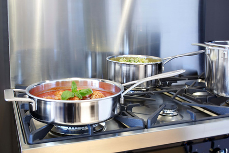 DEMEYERE INDUSTRY 5 Patelnia głęboka 2H z pokrywką 28 cm