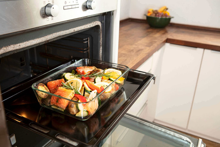 ZWILLING FRESH & SAVE Szklany pojemnik prostokątny 2 ltr, szary